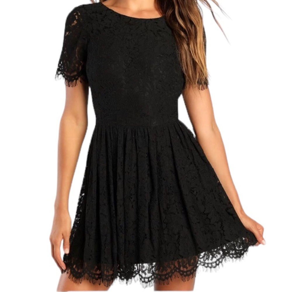 Lulu’s Devotion Black Lace Short Sleeve Mini Skater Dress Size XS NEW